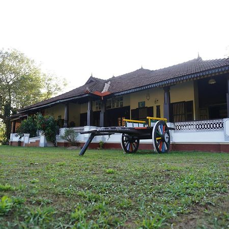 Highland Estate Hotel Саклешпур Екстериор снимка